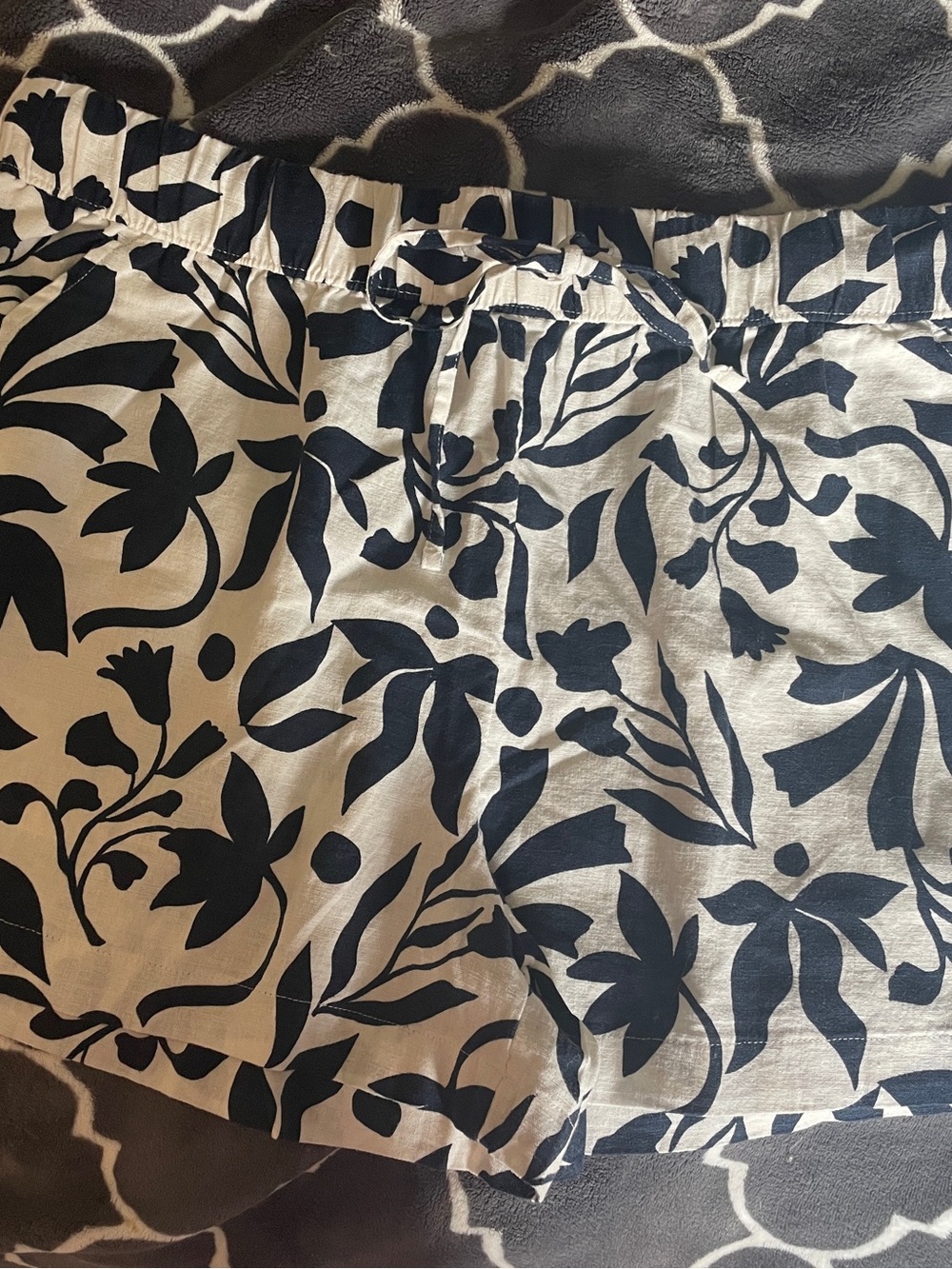 NWT Time and Tru Navy and Cream Floral Print Linen Blend Women’s Shorts XXL/20